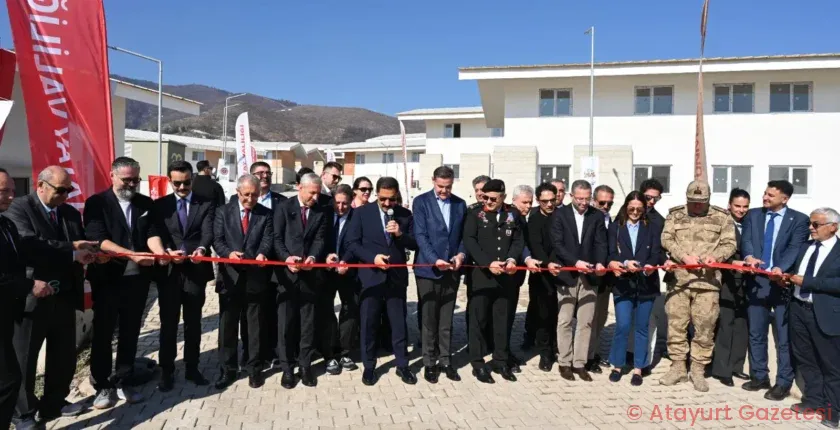 MUSTAFA KEMAL ÜNİVERSİTESİ JAV YERLEŞKİSİ 100. YIL KÖYÜ 3. FAZ AÇILIŞI YAPILDI: YENİ FAZIN TAMAMLANMASIYLA YERLEŞKEDEKİ KONUT SAYISI 176’YA ULAŞTI