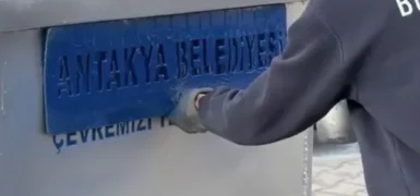 TEMİZLİK ŞANTİYESİ’NDE ANTAKYA İÇİN HİZMET ÜRETMEYE DEVAM EDİYORUZ