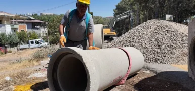 HATAY’IN İŞ MAKİNESİ OPERATÖRLERİNİ HATAY BÜYÜKŞEHİR BELEDİYESİ YETİŞTİRİYOR