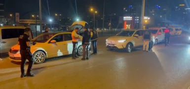 İSKENDERUN’DA 4 SAATLİK UYGULAMADA 2015 ARAÇ İLE 5604 ŞAHIS SORGULANDI