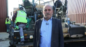 HATAY BÜYÜKŞEHİR BELEDİYESİ KUMLU GÜLOVA’DA YOL SORUNUNU ÇÖZÜYOR