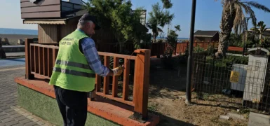 SAMANDAĞ BELEDİYESİ PARKLARDA YENİLEME ÇALIŞMALARINI SÜRDÜRÜYOR