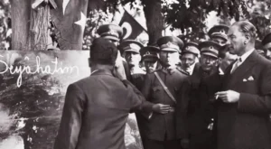 SADIK KARAKAŞ: 24 KASIM ÖĞRETMENLER GÜNÜNÜ KUTLUYORUZ!