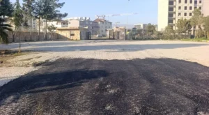 DEFNE’DE OKUL ÖNLERİNDE YOL ÇALIŞMASI