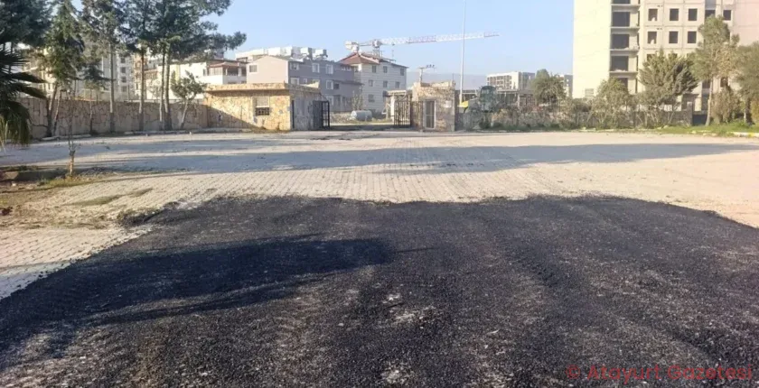 DEFNE’DE OKUL ÖNLERİNDE YOL ÇALIŞMASI