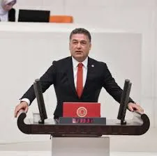 CHP’Lİ SERVET MULLAOĞLU:  ANAYASA MAHKEMESİ’NİN KARARINI YERİNE GETİRMEYEN HAKİM VE SAVCILAR MESLEKTEN ÇIKARILMALI