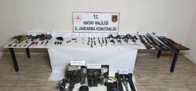 JANDARMADAN OPERASYON: PAYAS’TA SİLAH İMALATI YAPAN BİR ATÖLYE ORTAYA ÇIKARILDI